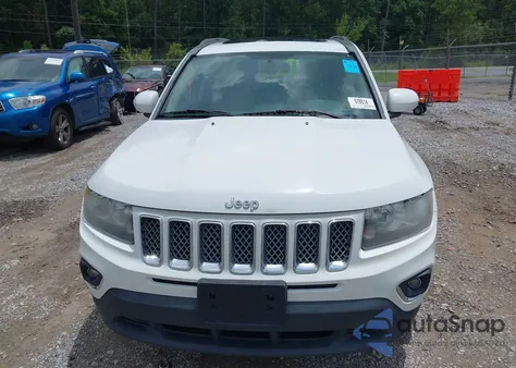 2016 Jeep Compass High Altitude Edition z USA, uszkodzony, nr VIN 1C4NJDEB8GD545452